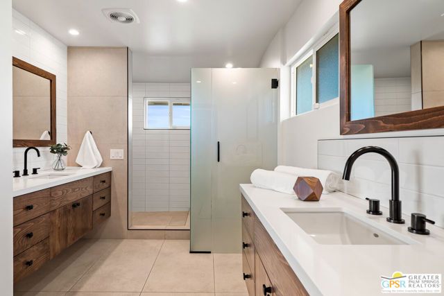 7913 Joshua Lane, Yucca Valley, CA 92284