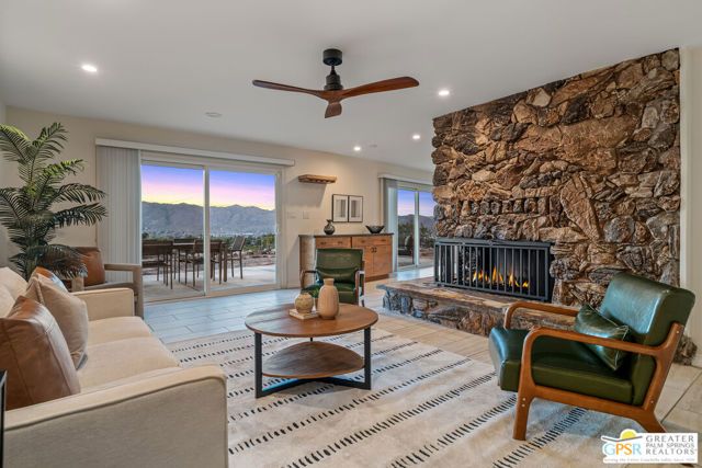 7913 Joshua Lane, Yucca Valley, CA 92284