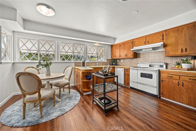 1454 Sunny Crest, Fullerton, CA 92835