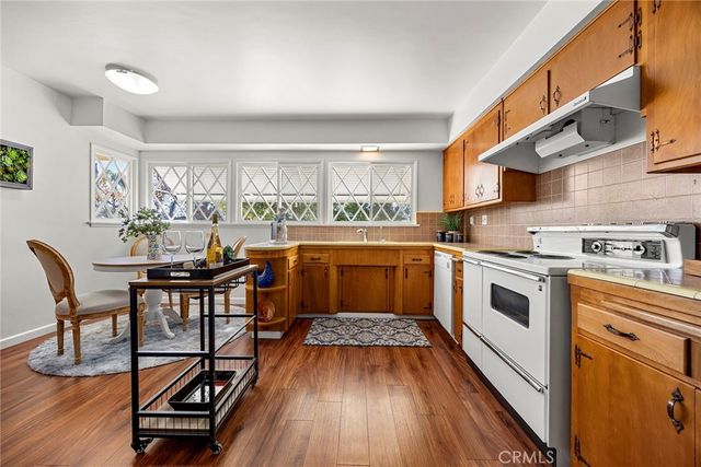 1454 Sunny Crest, Fullerton, CA 92835