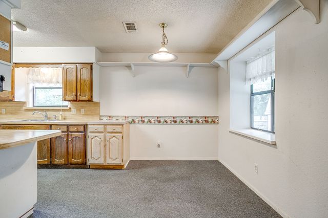 912 Hollow Creek Road, Burleson, TX 76028