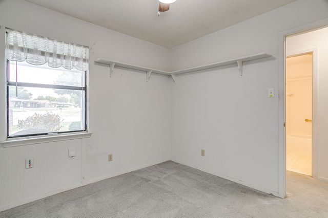 912 Hollow Creek Road, Burleson, TX 76028