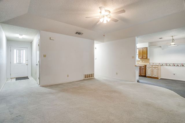 912 Hollow Creek Road, Burleson, TX 76028