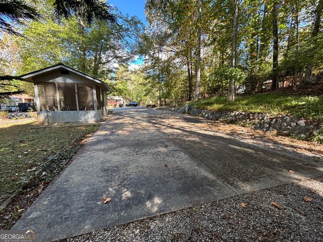318 Hidden Valley Road, Cleveland, GA 30528