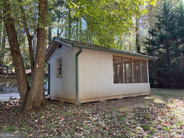 318 Hidden Valley Road, Cleveland, GA 30528