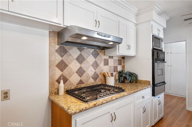 119 W Gladstone, Glendora, CA 91740