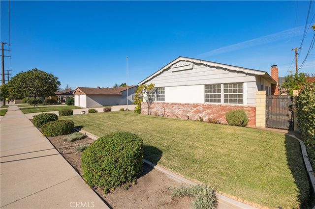 119 W Gladstone, Glendora, CA 91740
