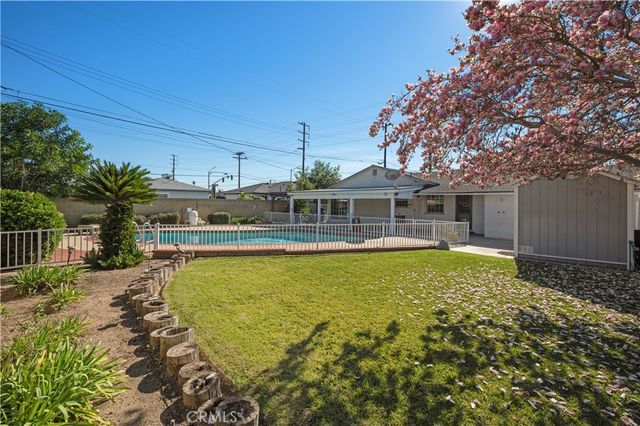 119 W Gladstone, Glendora, CA 91740