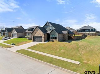 382 Mac Circle, Bullard, TX 75757