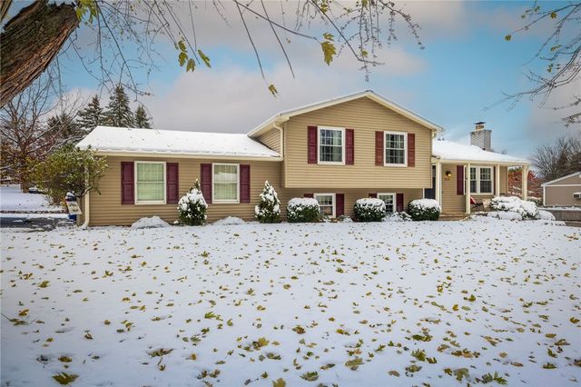 1529 Waterford Road, Walworth, NY 14568