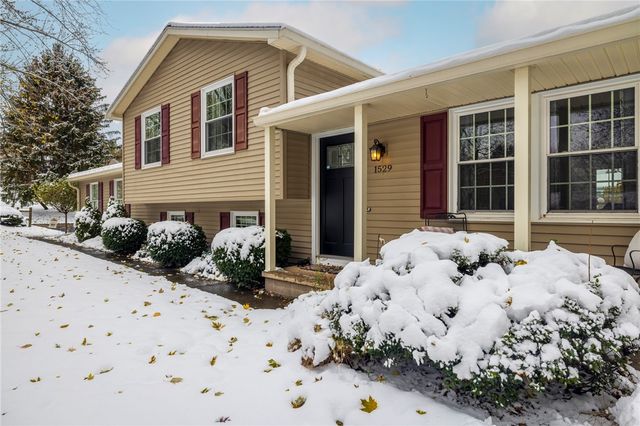 1529 Waterford Road, Walworth, NY 14568