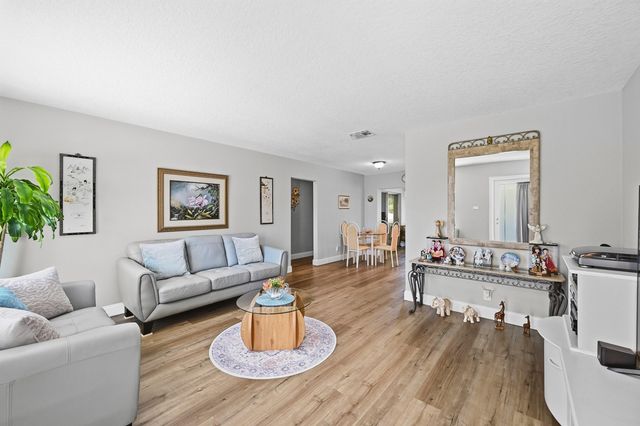 5711 NW 84th Terrace, Tamarac, FL 33321