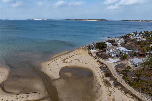 79 King Phillip Road, Wellfleet, MA 02667