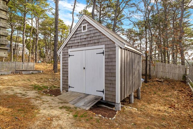 79 King Phillip Road, Wellfleet, MA 02667