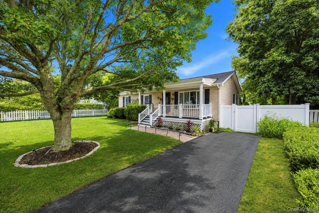 13 Adobe Drive, Shirley, NY 11967