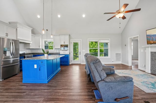 4501 Tennessee City Rd, Mc Ewen, TN 37101