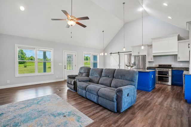 4501 Tennessee City Rd, Mc Ewen, TN 37101