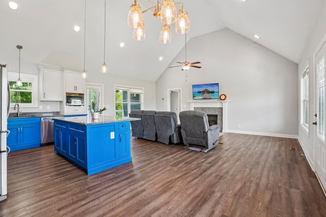 4501 Tennessee City Rd, Mc Ewen, TN 37101