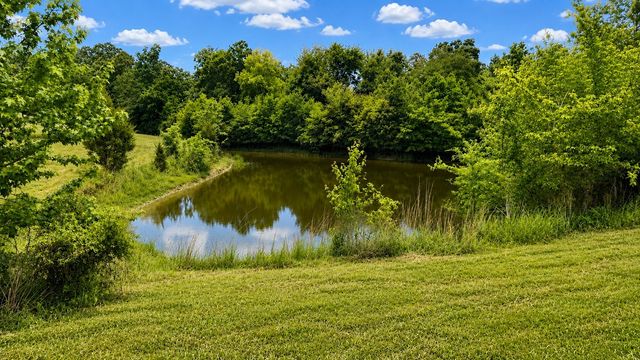 4501 Tennessee City Rd, Mc Ewen, TN 37101