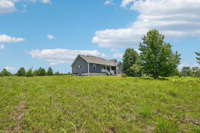 4501 Tennessee City Rd, Mc Ewen, TN 37101