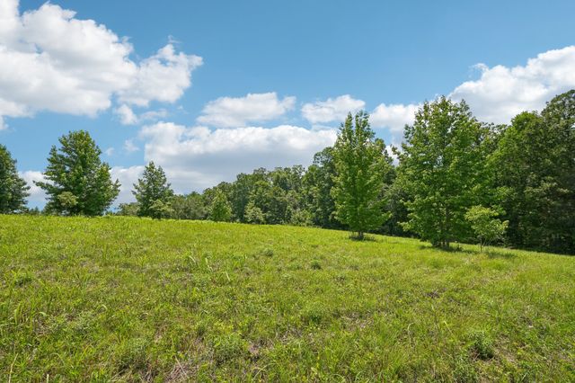 4501 Tennessee City Rd, Mc Ewen, TN 37101
