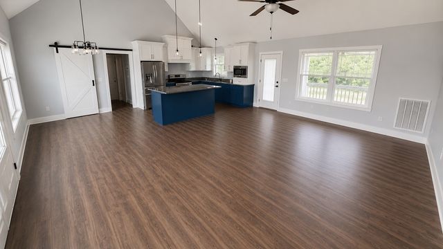 4501 Tennessee City Rd, Mc Ewen, TN 37101