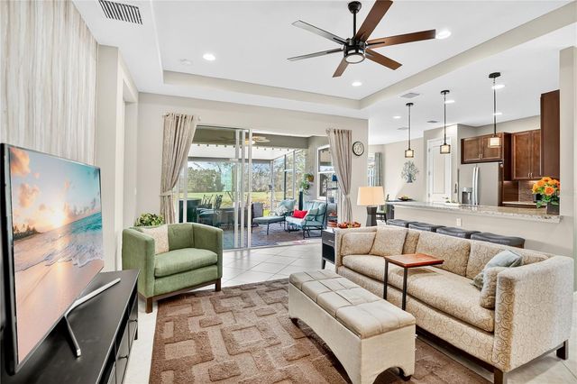 1066 VICTORIA HILLS DRIVE SOUTH, Deland, FL 32724