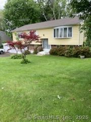 346 Jones Hill Road, West Haven, CT 06516