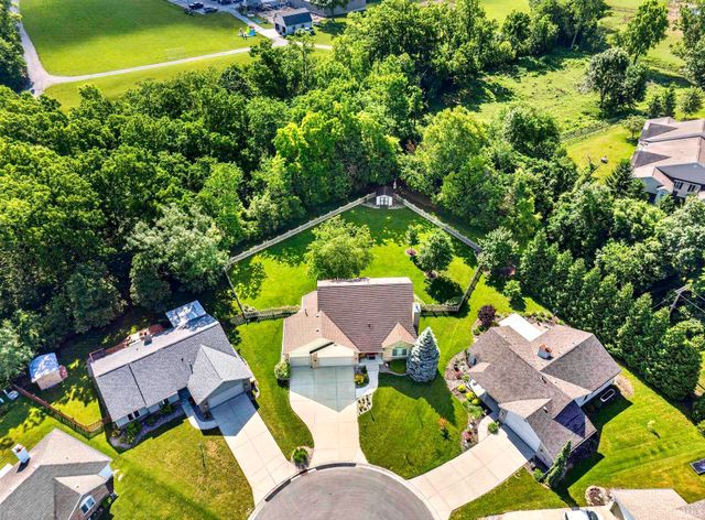 5102 Fox Mill Run, Fort Wayne, IN 46835