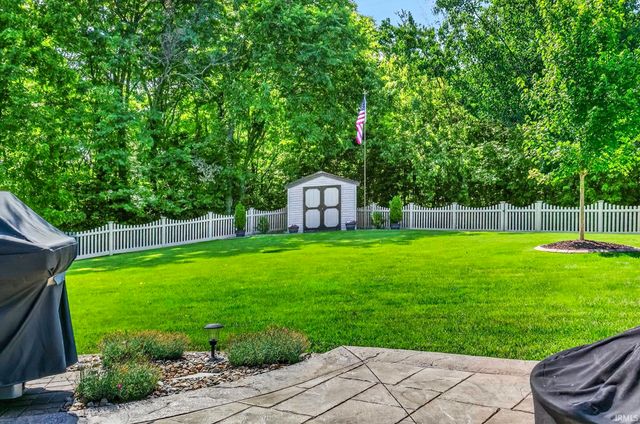 5102 Fox Mill Run, Fort Wayne, IN 46835