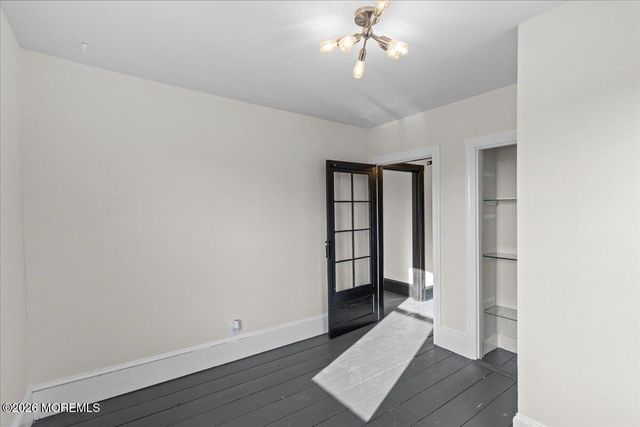 182 N Main Street, Manahawkin, NJ 08050