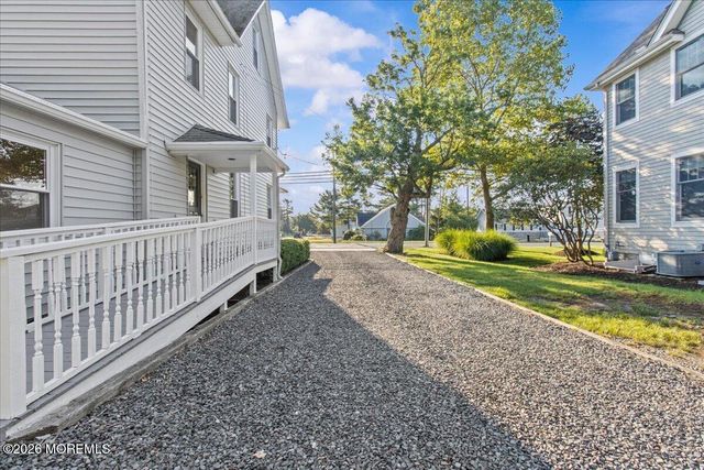 182 N Main Street, Manahawkin, NJ 08050