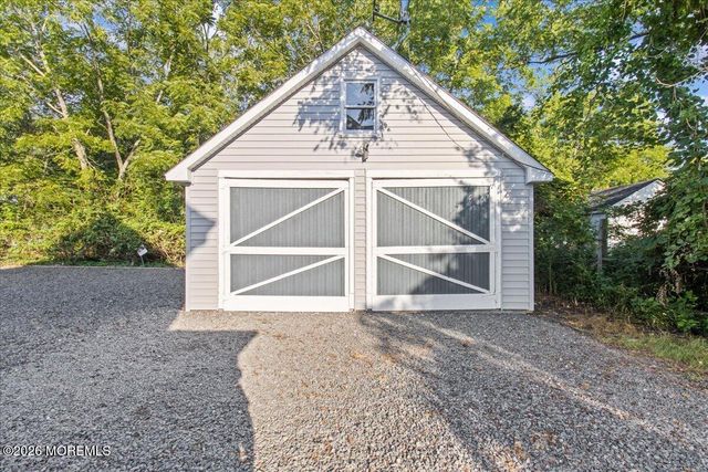 182 N Main Street, Manahawkin, NJ 08050