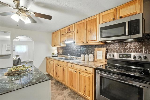 1293 E Main Street, Xenia, OH 45385