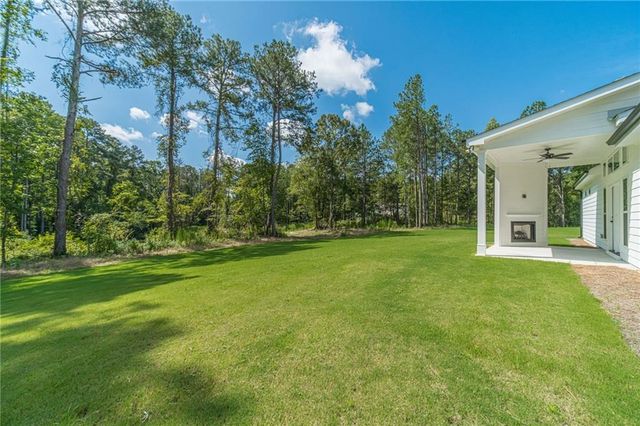 897 Bessie Court, Loganville, GA 30052