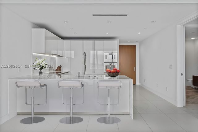 10201 Collins Ave 1104, Bal Harbour, FL 33154