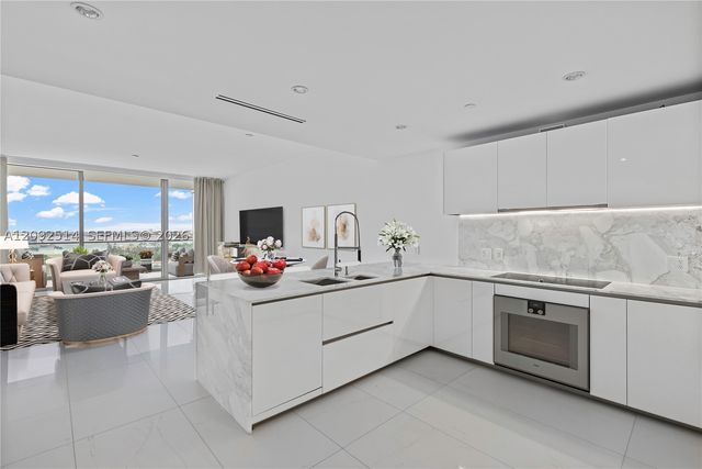 10201 Collins Ave 1104, Bal Harbour, FL 33154