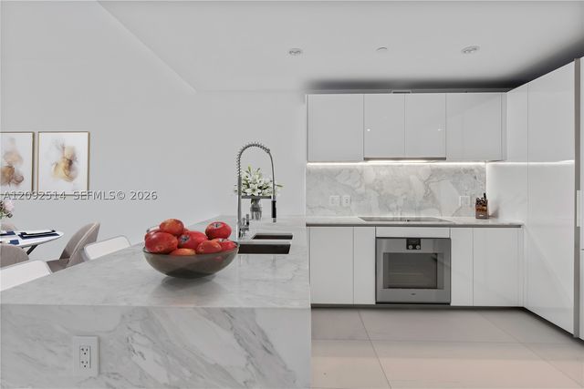 10201 Collins Ave 1104, Bal Harbour, FL 33154