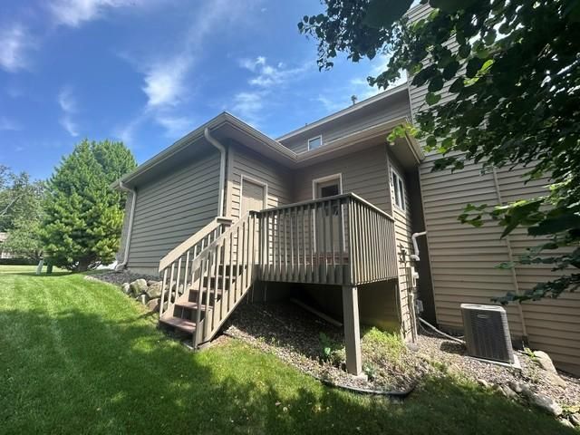 7941 S Bay Curve, Eden Prairie, MN 55347