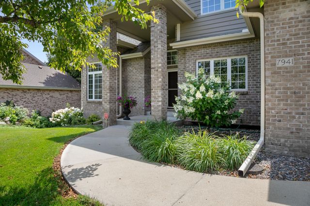 7941 S Bay Curve, Eden Prairie, MN 55347