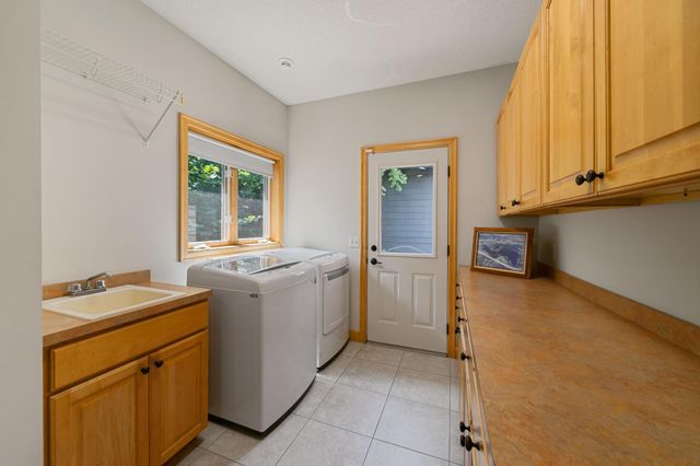7941 S Bay Curve, Eden Prairie, MN 55347
