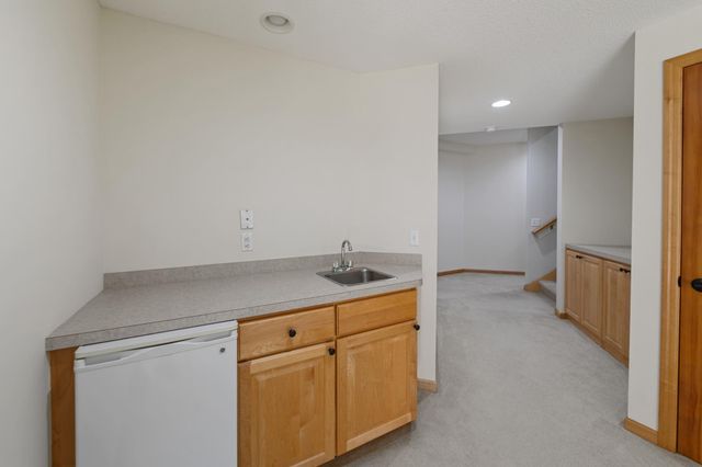 7941 S Bay Curve, Eden Prairie, MN 55347
