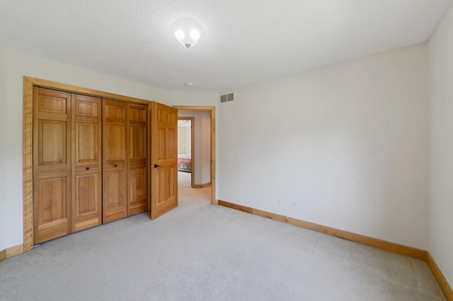 7941 S Bay Curve, Eden Prairie, MN 55347