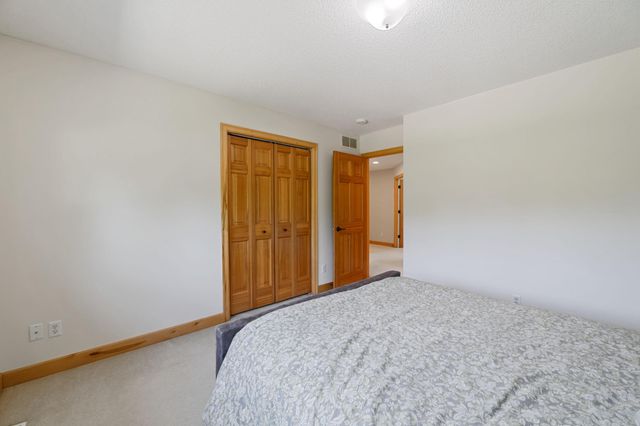 7941 S Bay Curve, Eden Prairie, MN 55347