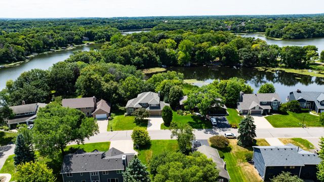 7941 S Bay Curve, Eden Prairie, MN 55347