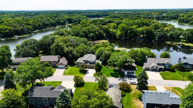 7941 S Bay Curve, Eden Prairie, MN 55347