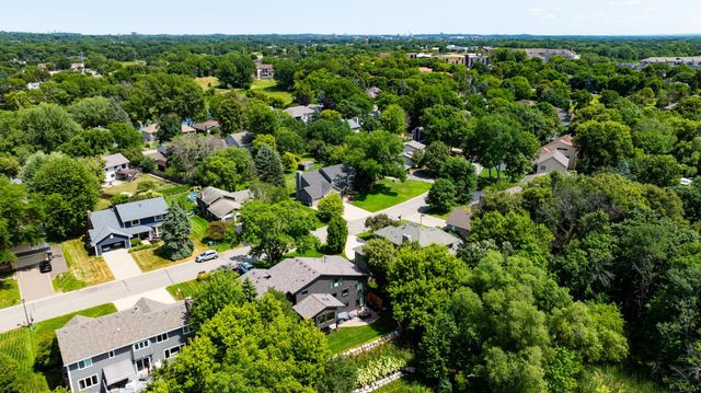 7941 S Bay Curve, Eden Prairie, MN 55347