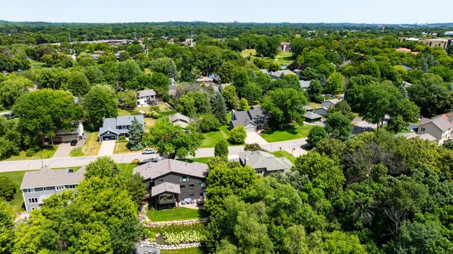 7941 S Bay Curve, Eden Prairie, MN 55347