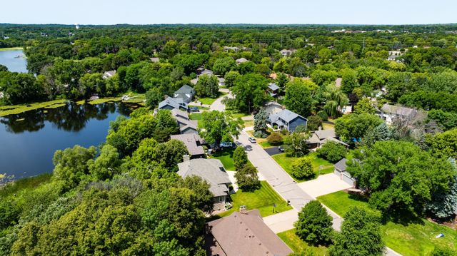 7941 S Bay Curve, Eden Prairie, MN 55347