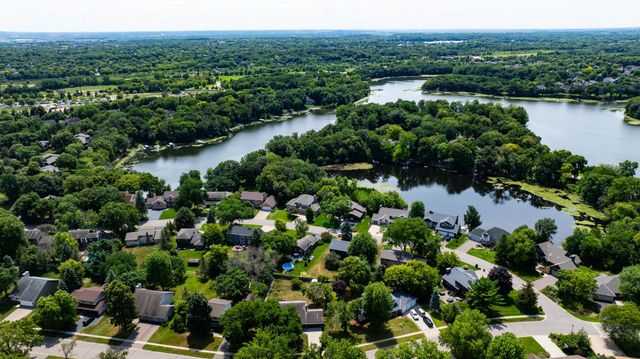 7941 S Bay Curve, Eden Prairie, MN 55347